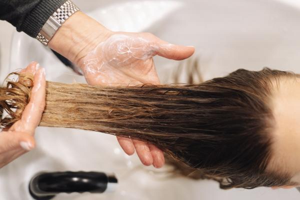 Szőkítés, balayage és melír